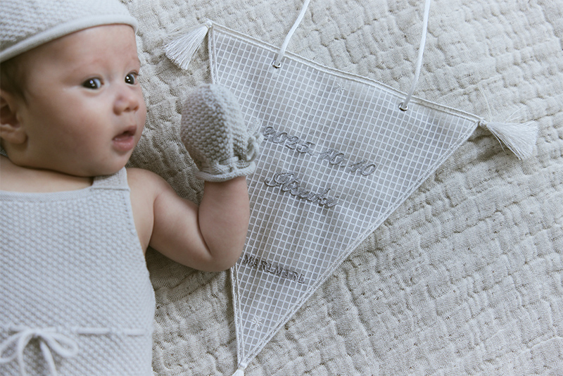 MER［メール］ハンドメイド 羊毛タペストリーホワイト×グレー　大型 タペストリーの通販 | iichi 日々の暮らしを心地よくする